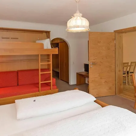 In With An Elevator Appartement *